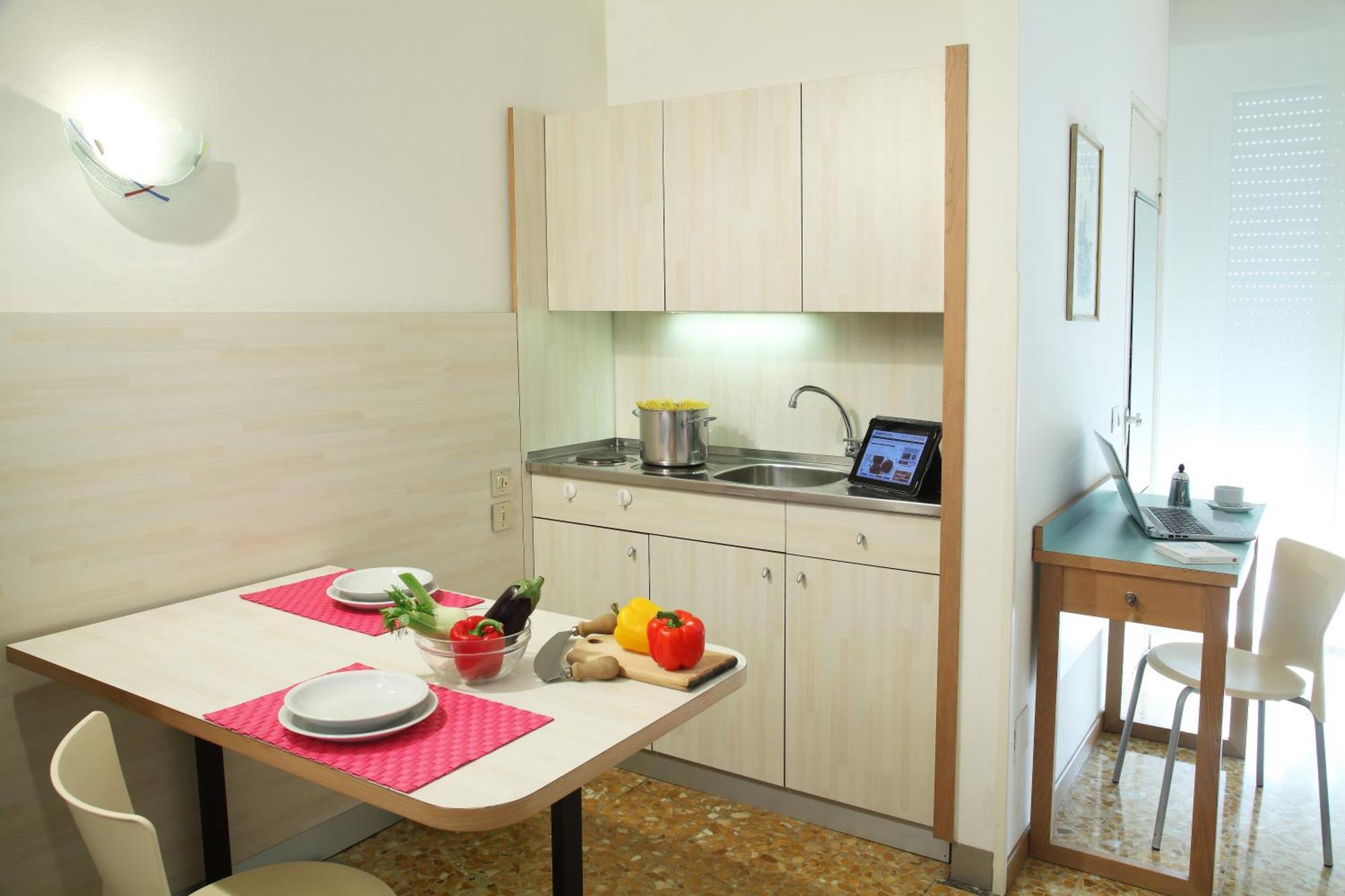 Studio (2 Adults)
